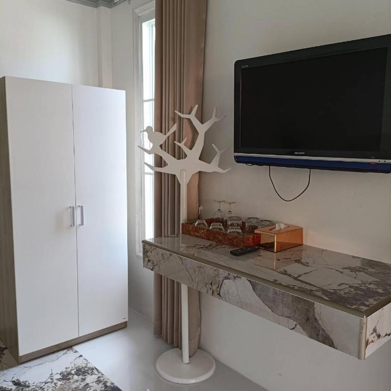 פראצ'ואפ קירי קאן Palm Sweet Hotel מראה חיצוני תמונה