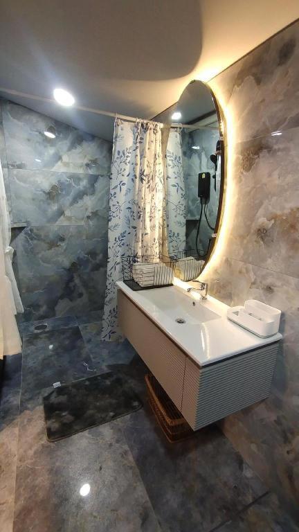 פראצ'ואפ קירי קאן Palm Sweet Hotel מראה חיצוני תמונה