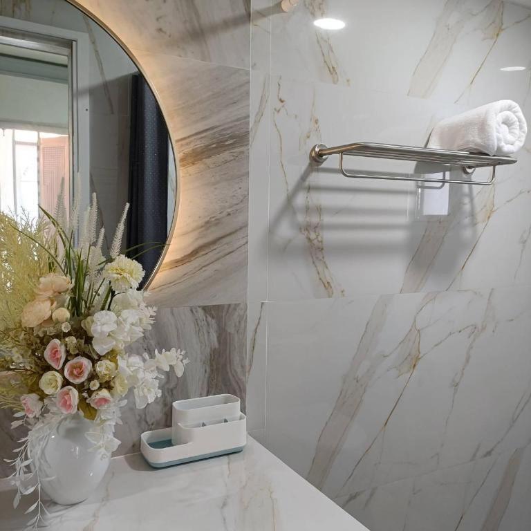 פראצ'ואפ קירי קאן Palm Sweet Hotel מראה חיצוני תמונה