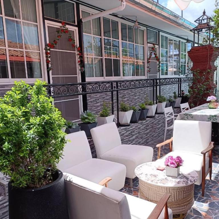 פראצ'ואפ קירי קאן Palm Sweet Hotel מראה חיצוני תמונה