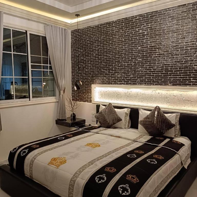 פראצ'ואפ קירי קאן Palm Sweet Hotel מראה חיצוני תמונה